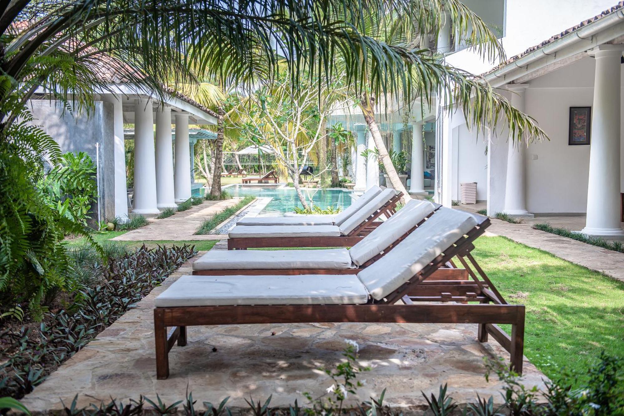 Good Story At Nirbana Island Bed & Breakfast Ahangama Exterior foto