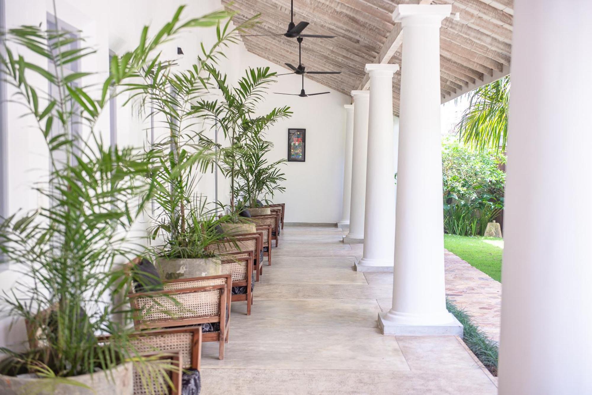 Good Story At Nirbana Island Bed & Breakfast Ahangama Exterior foto